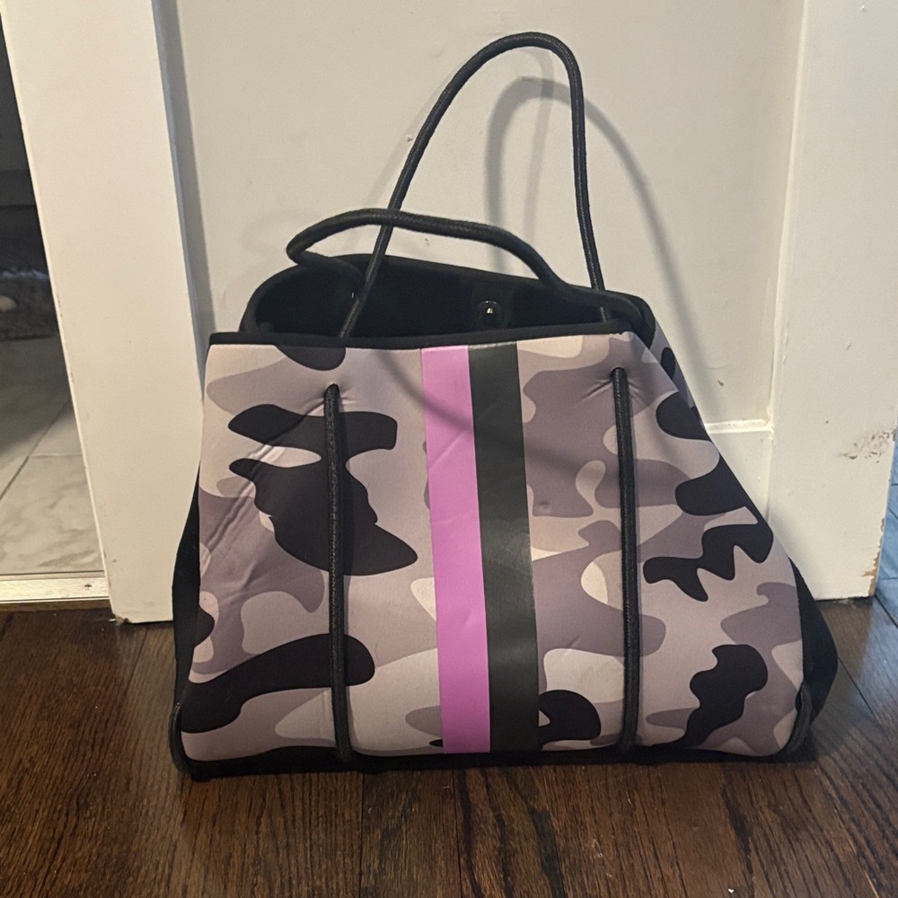 HAUTE SHORE Camouflage Tote with Pink and Black Stripes